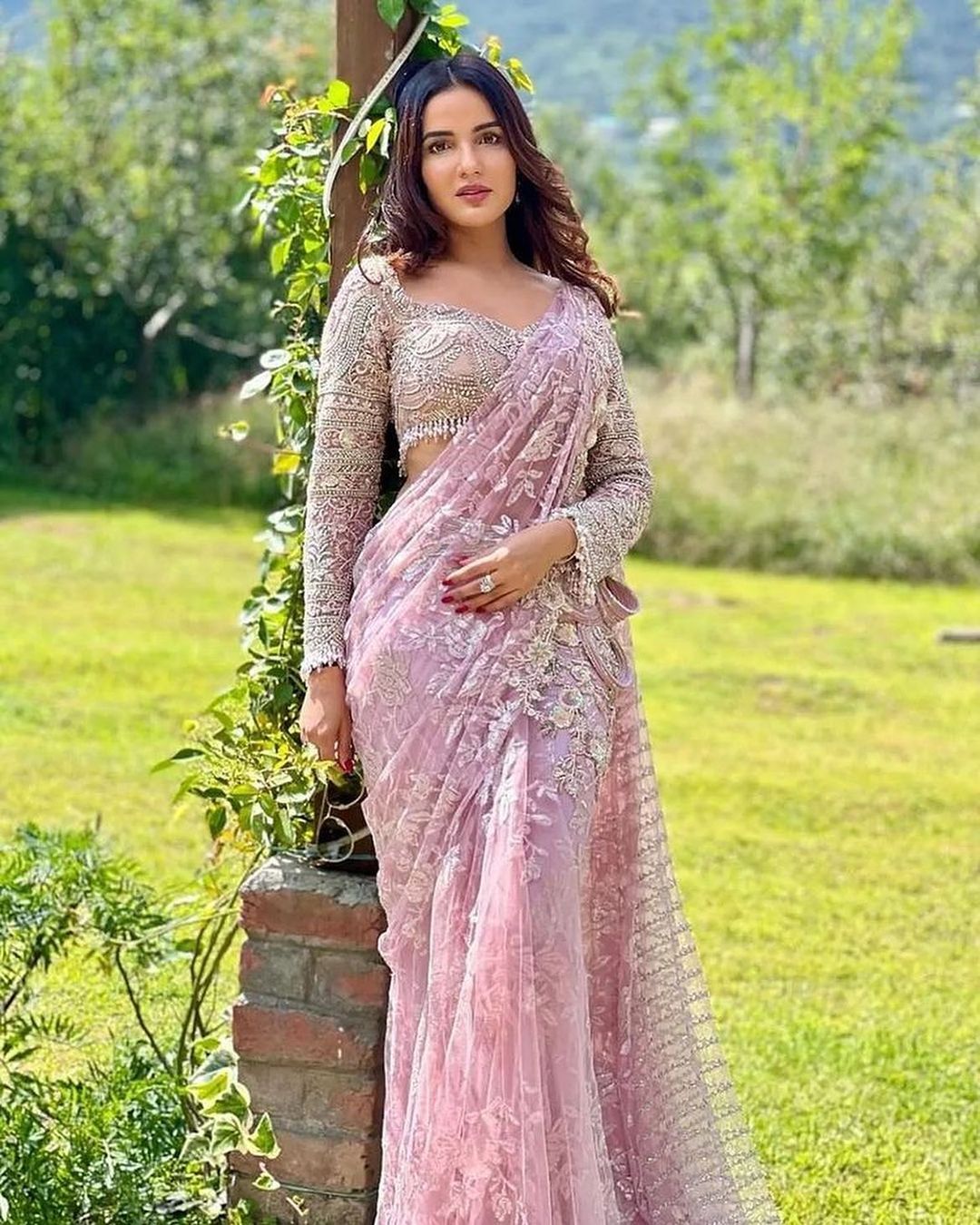 SALMON PINK TONAL DRAPED SAREE
