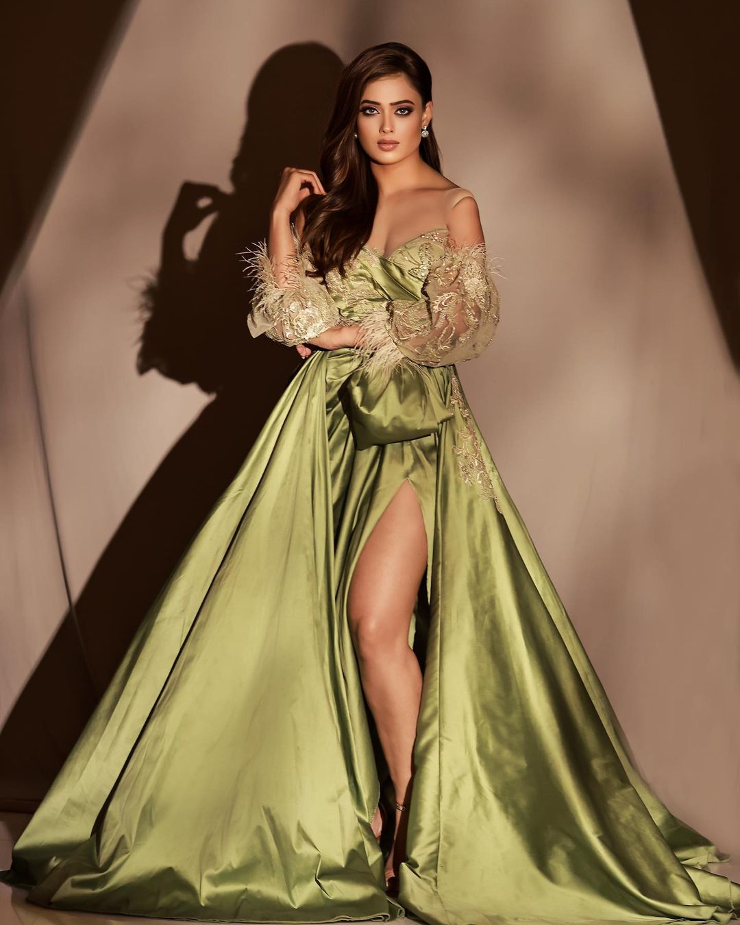 PISTACHIO GREEN SILK DRAPED GOWN